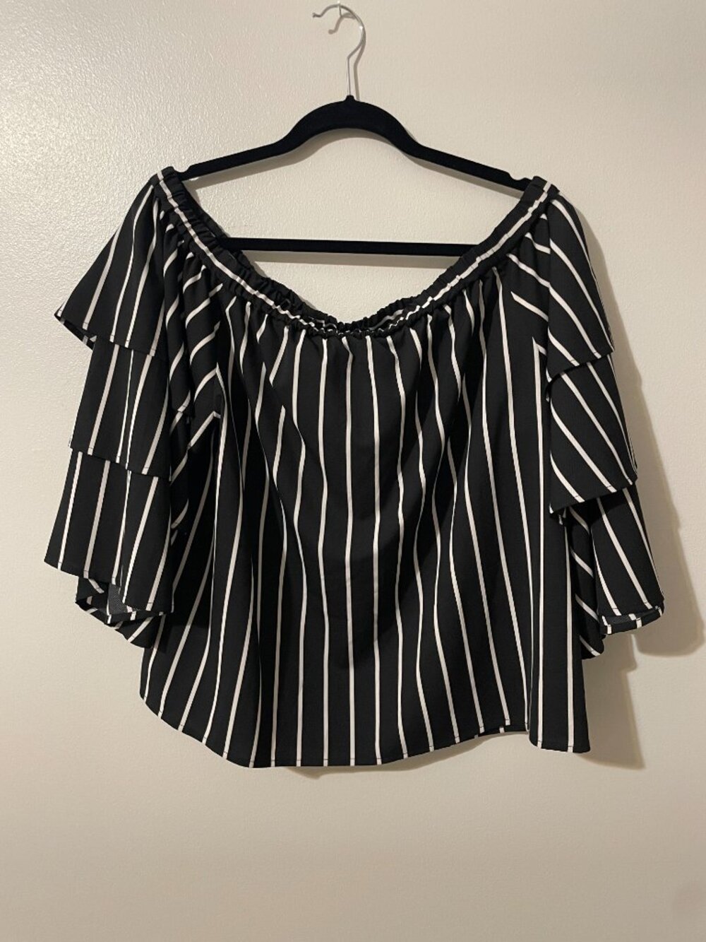 Women’s Chico’s Urban Stripe Off Shoulder Top Black White NWT Size 3 / XL - Picture 5 of 12